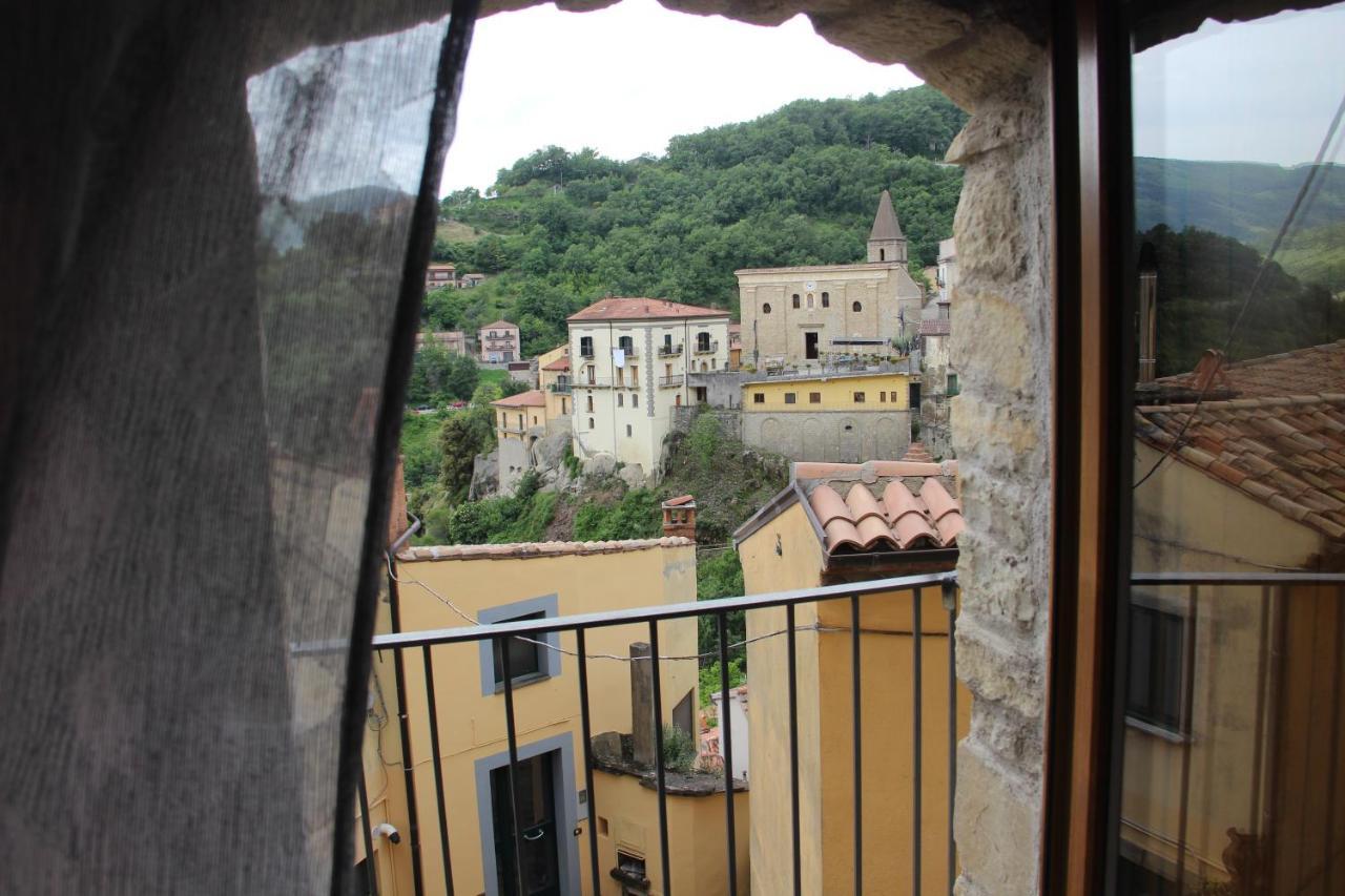 Casa Vacanze Sud E Magia Castelmezzano Eksteriør billede