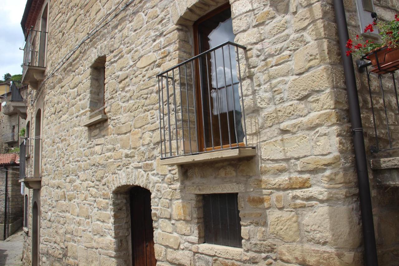 Casa Vacanze Sud E Magia Castelmezzano Eksteriør billede