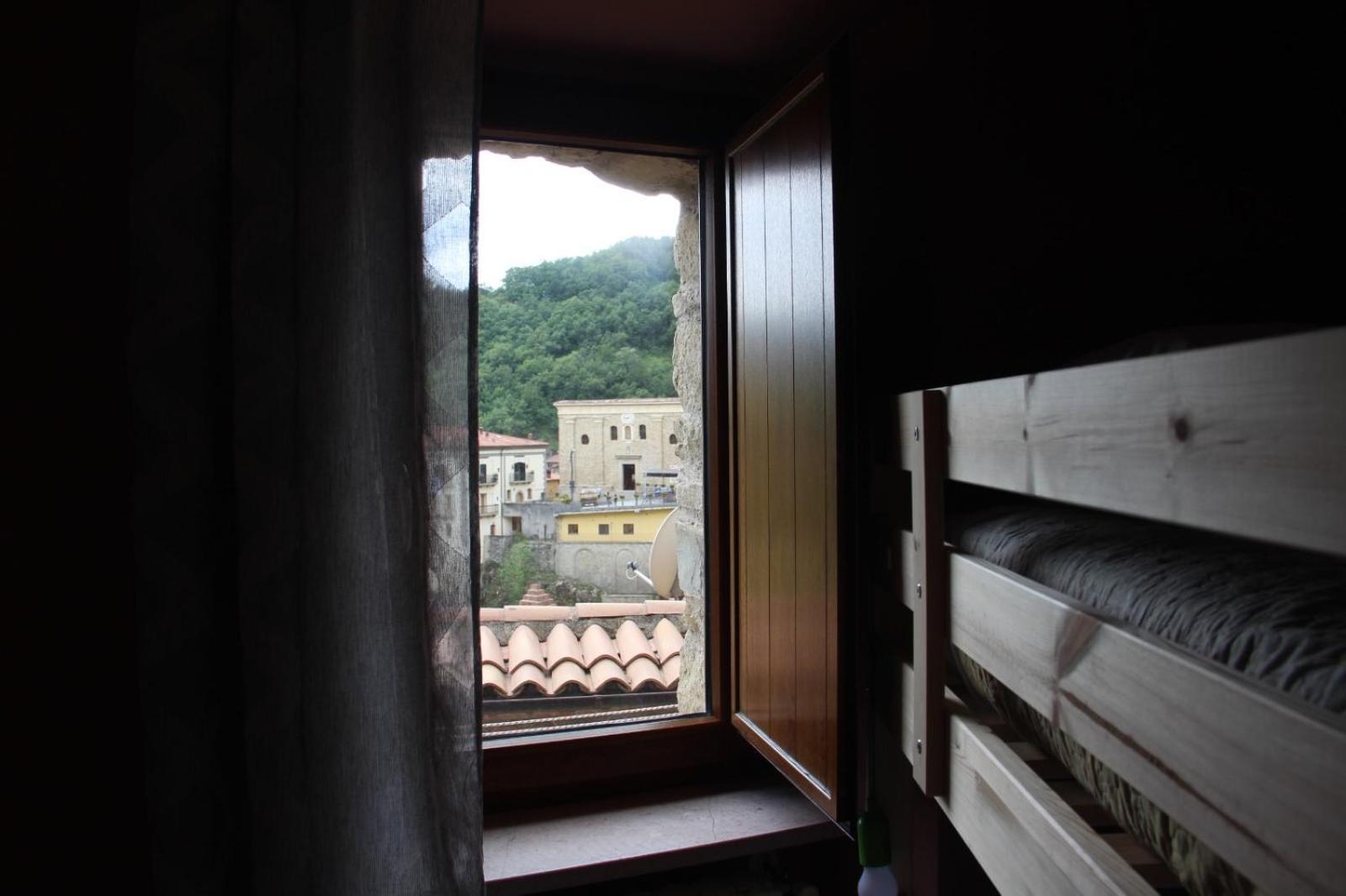 Casa Vacanze Sud E Magia Castelmezzano Eksteriør billede