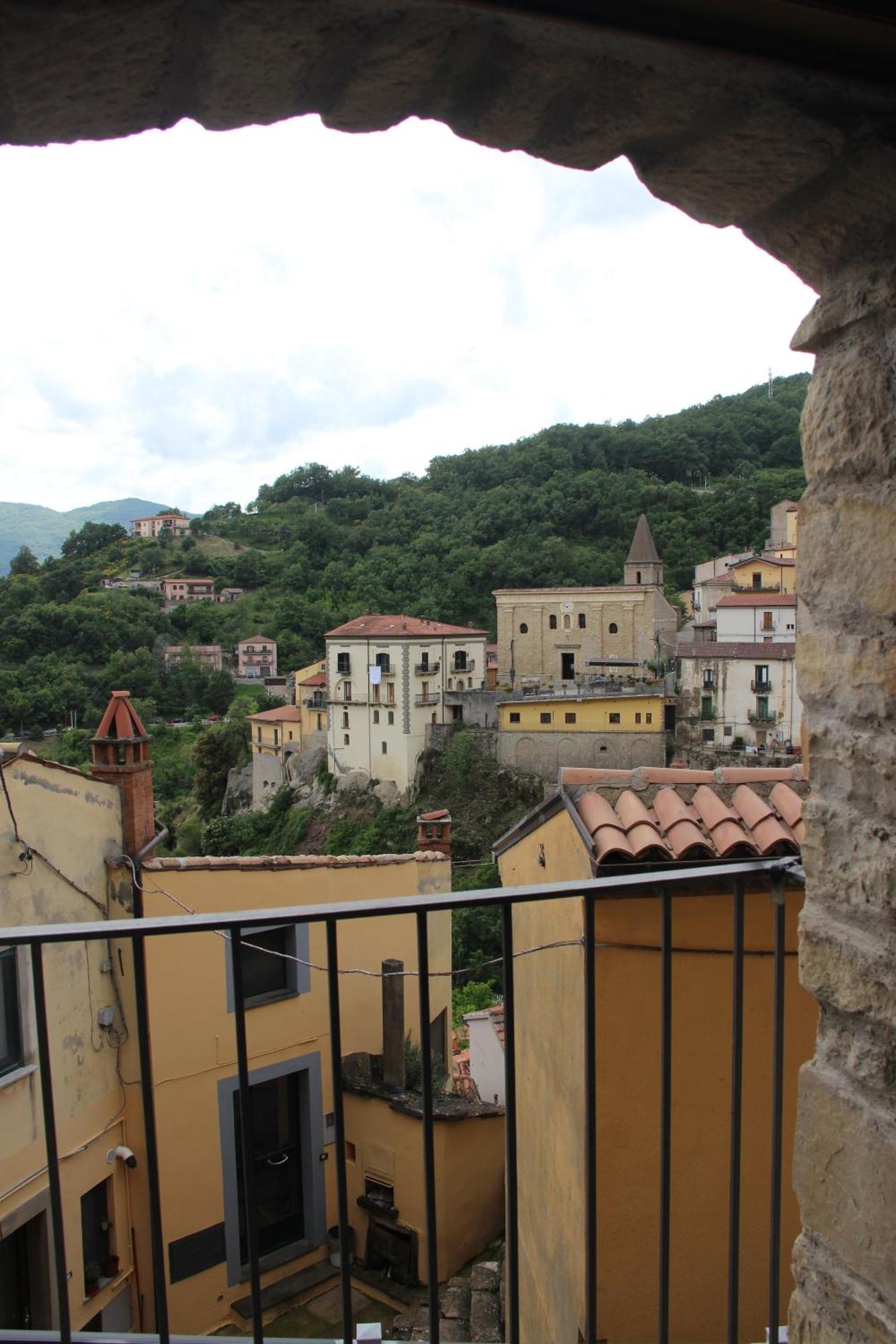 Casa Vacanze Sud E Magia Castelmezzano Eksteriør billede